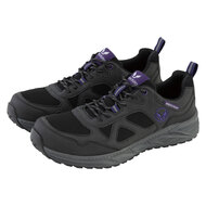 プロスニーカー