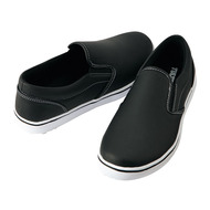 スニーカー（耐油・耐滑）